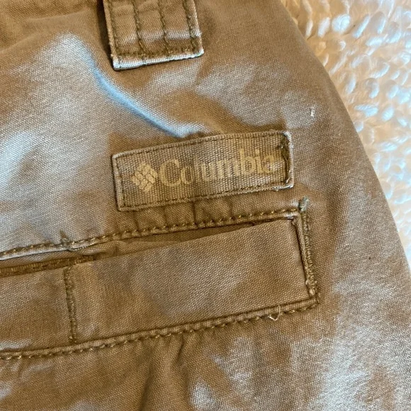 COLUMBIA Khaki Casual Cargo Shorts - Picture 5 of 7